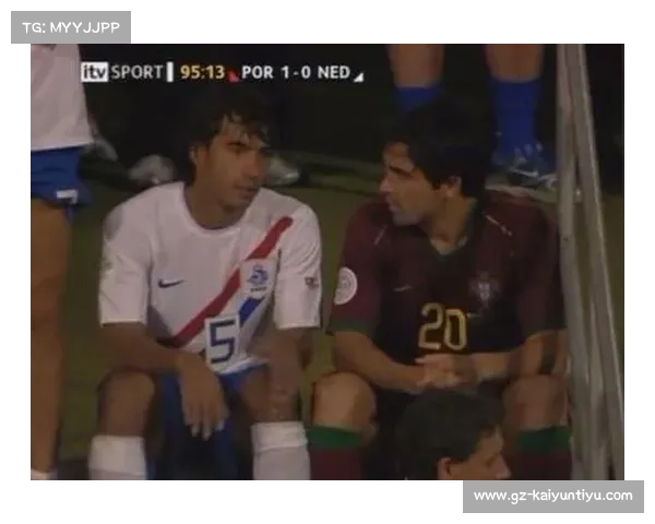 1970年世界杯揭示足球规则变革红黄牌制度的引入与影响 1970年世界杯揭示足球规则变革红黄牌制度的引入与影响